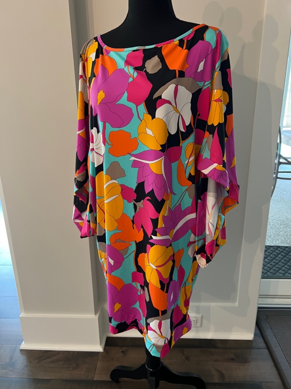 Trina Turk Multicolor Floral Long-Sleeve Shift Dress/blouse